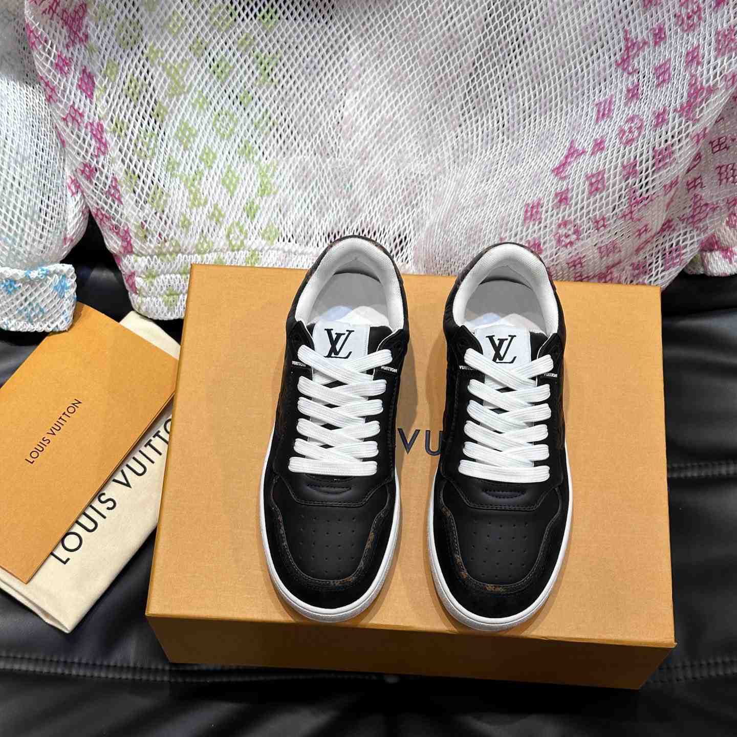 Louis Vuitton LV Stadium Sneaker   1ACUJ3 - DopestKickz