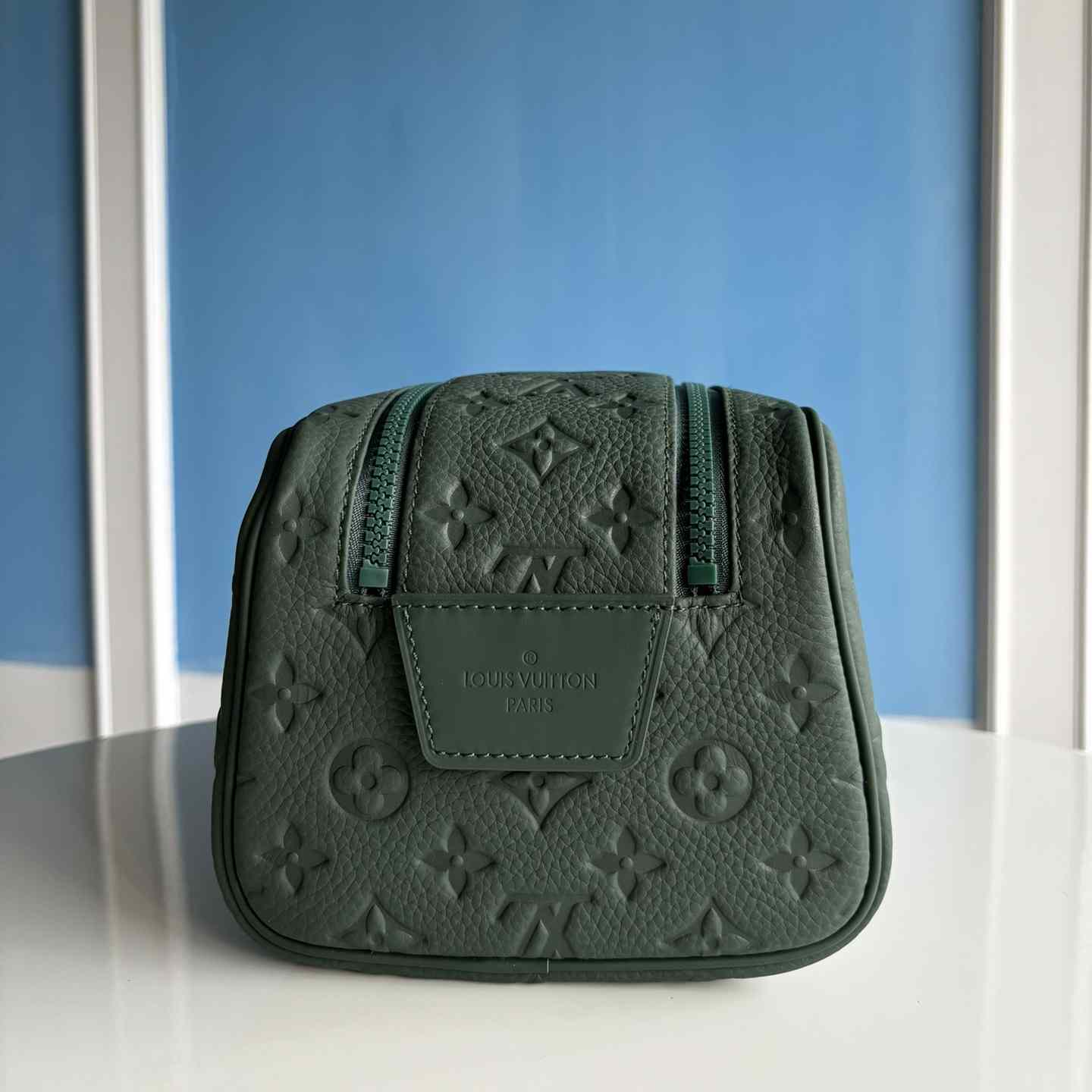 Louis Vuitton Dopp Kit    M24442 - DopestKickz
