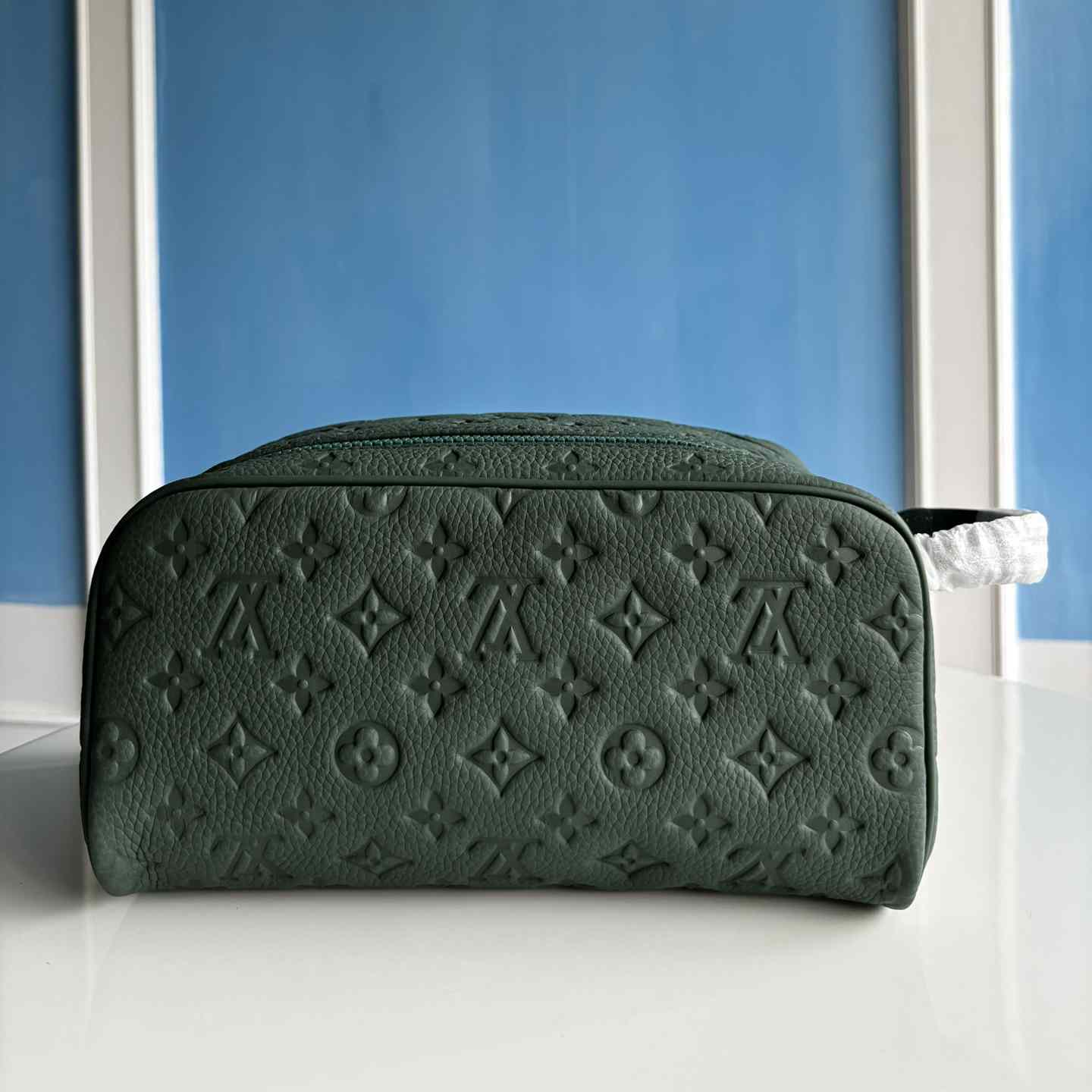 Louis Vuitton Dopp Kit    M24442 - DopestKickz