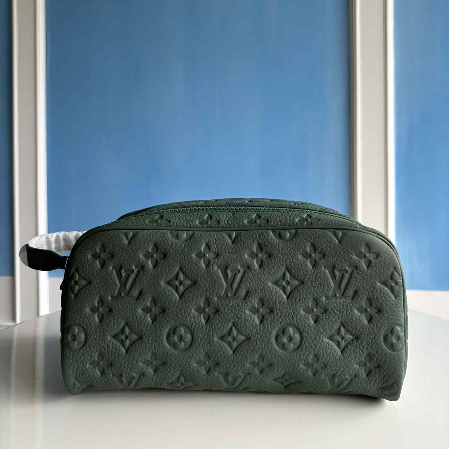Louis Vuitton Dopp Kit    M24442 - DopestKickz