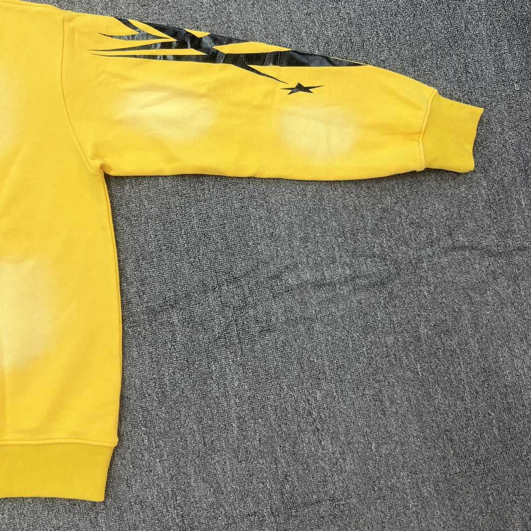 Hellstar Sports Crewneck White - DopestKickz