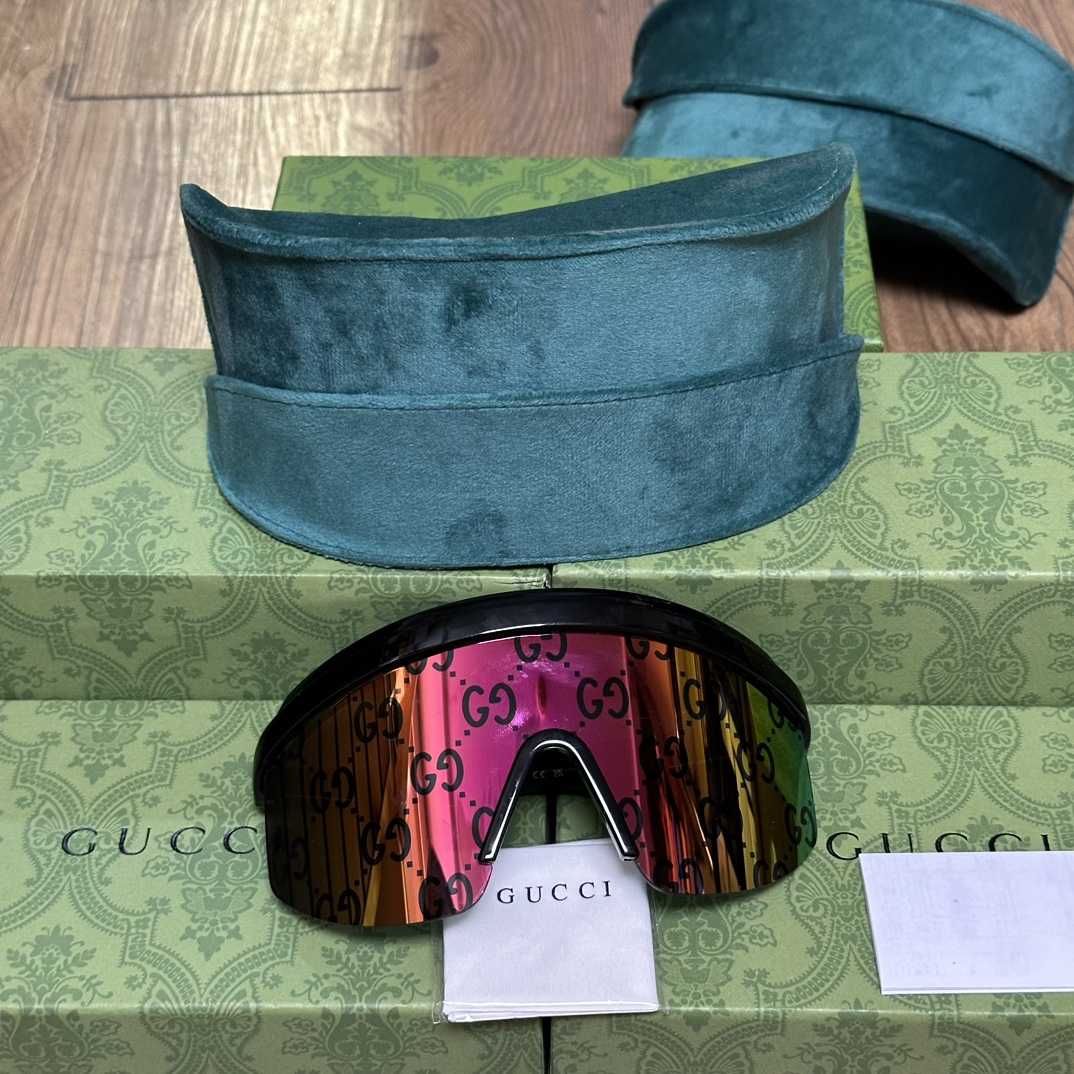 Gucci Mask-Shaped Sunglasses      - DopestKickz
