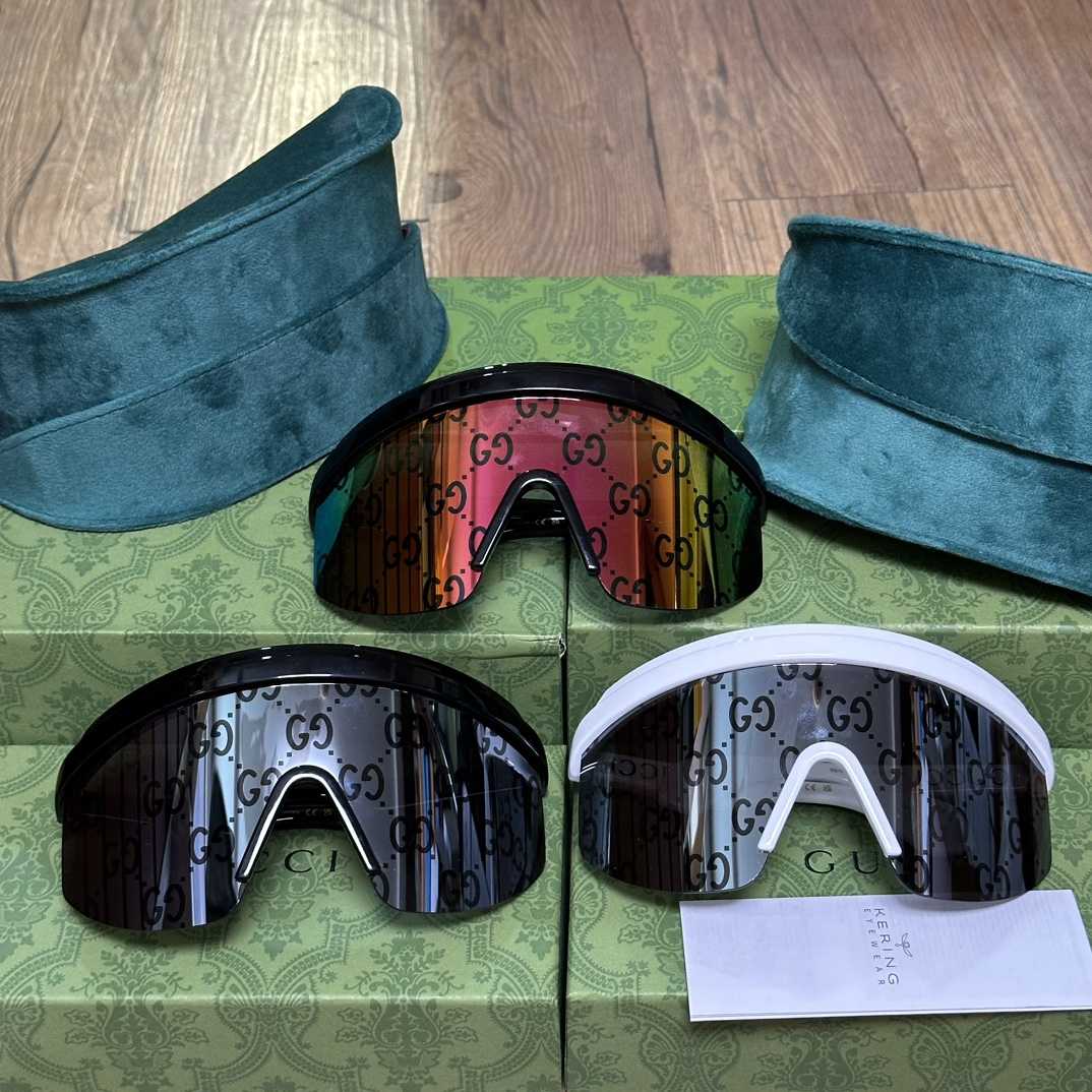 Gucci Mask-Shaped Sunglasses      - DopestKickz