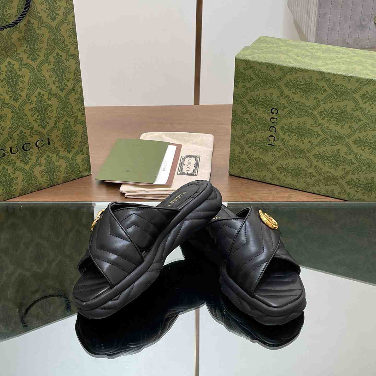 Gucci Women's Double G Slide Sandal - DopestKickz