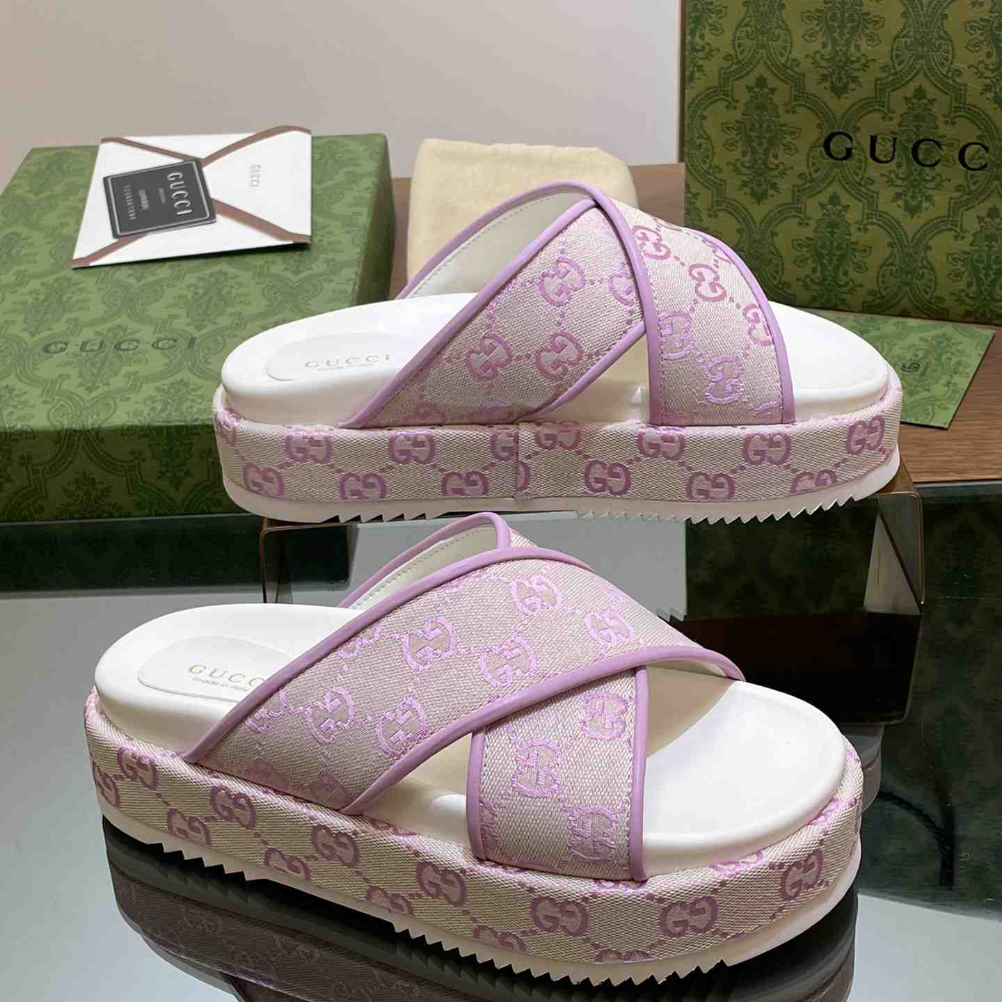 Gucci Women's GG Platform Slide Sandal - DopestKickz