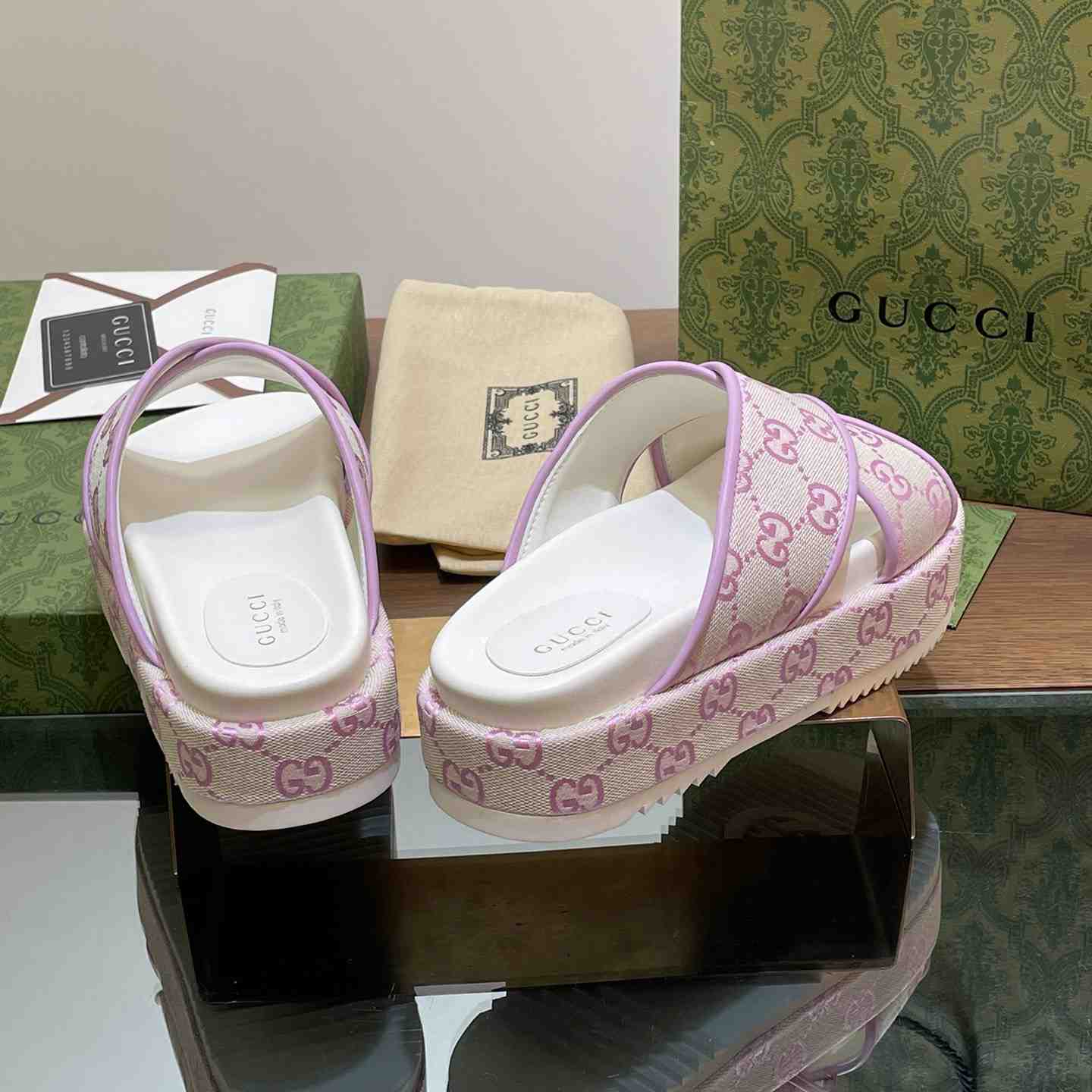 Gucci Women's GG Platform Slide Sandal - DopestKickz