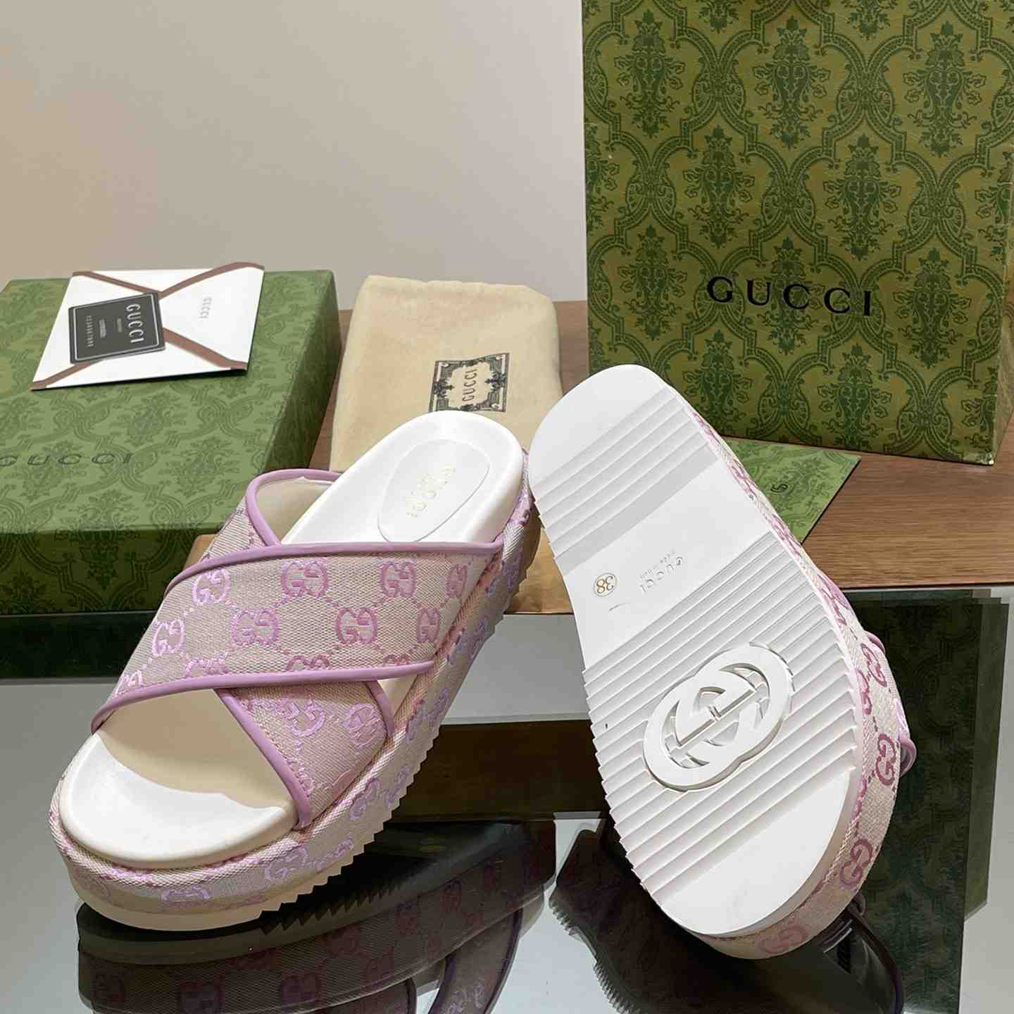 Gucci Women's GG Platform Slide Sandal - DopestKickz