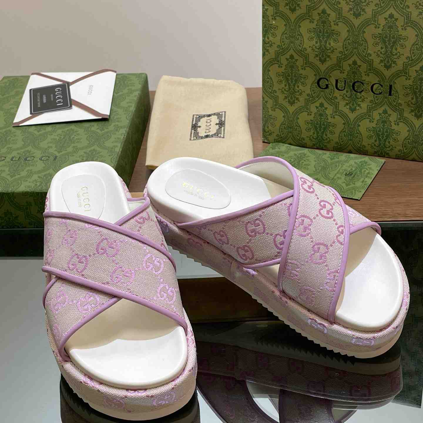 Gucci Women's GG Platform Slide Sandal - DopestKickz