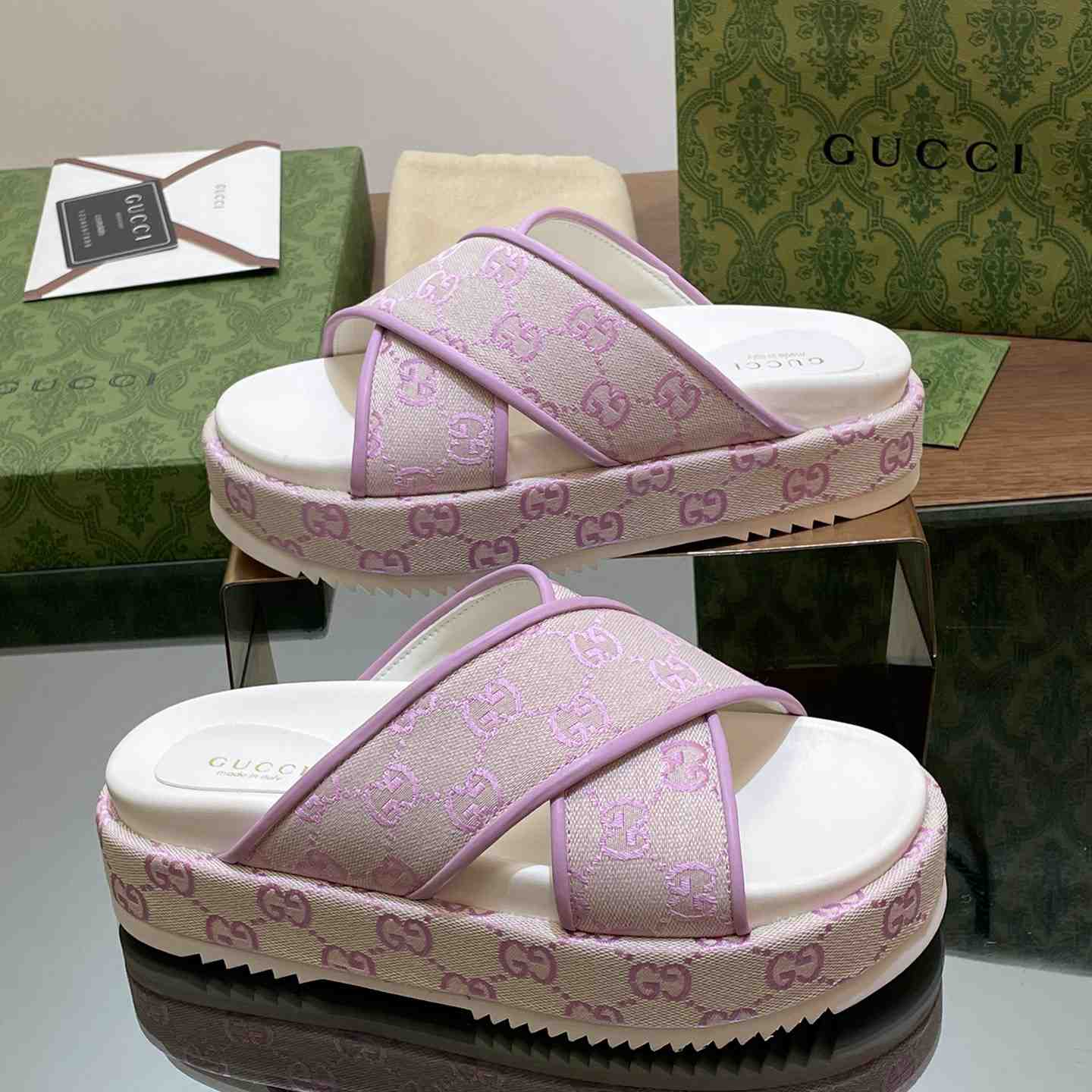 Gucci Women's GG Platform Slide Sandal - DopestKickz