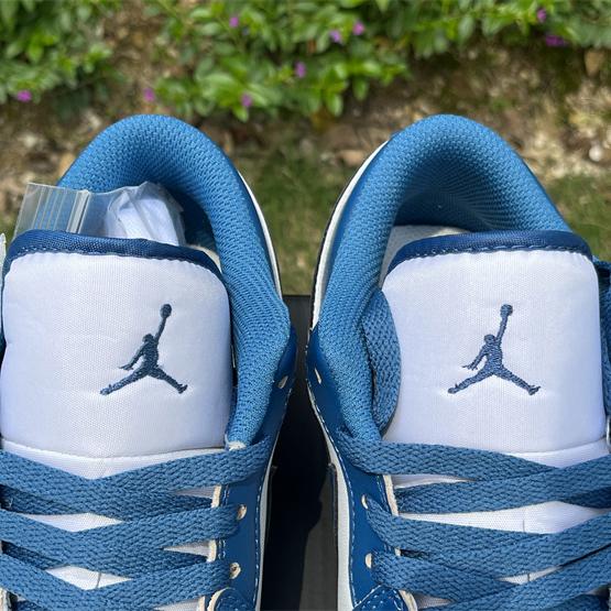 Air Jordan 1 Low Sneakers      FN5214-141 - DopestKickz