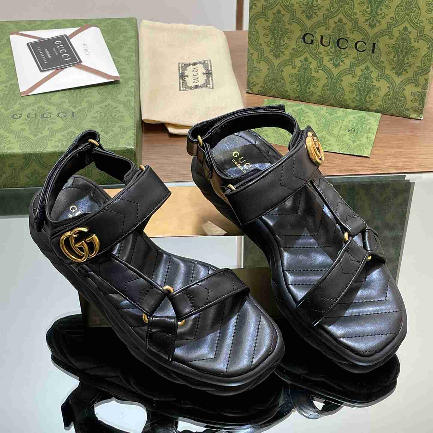 Gucci Women's Double G Sandal - DopestKickz