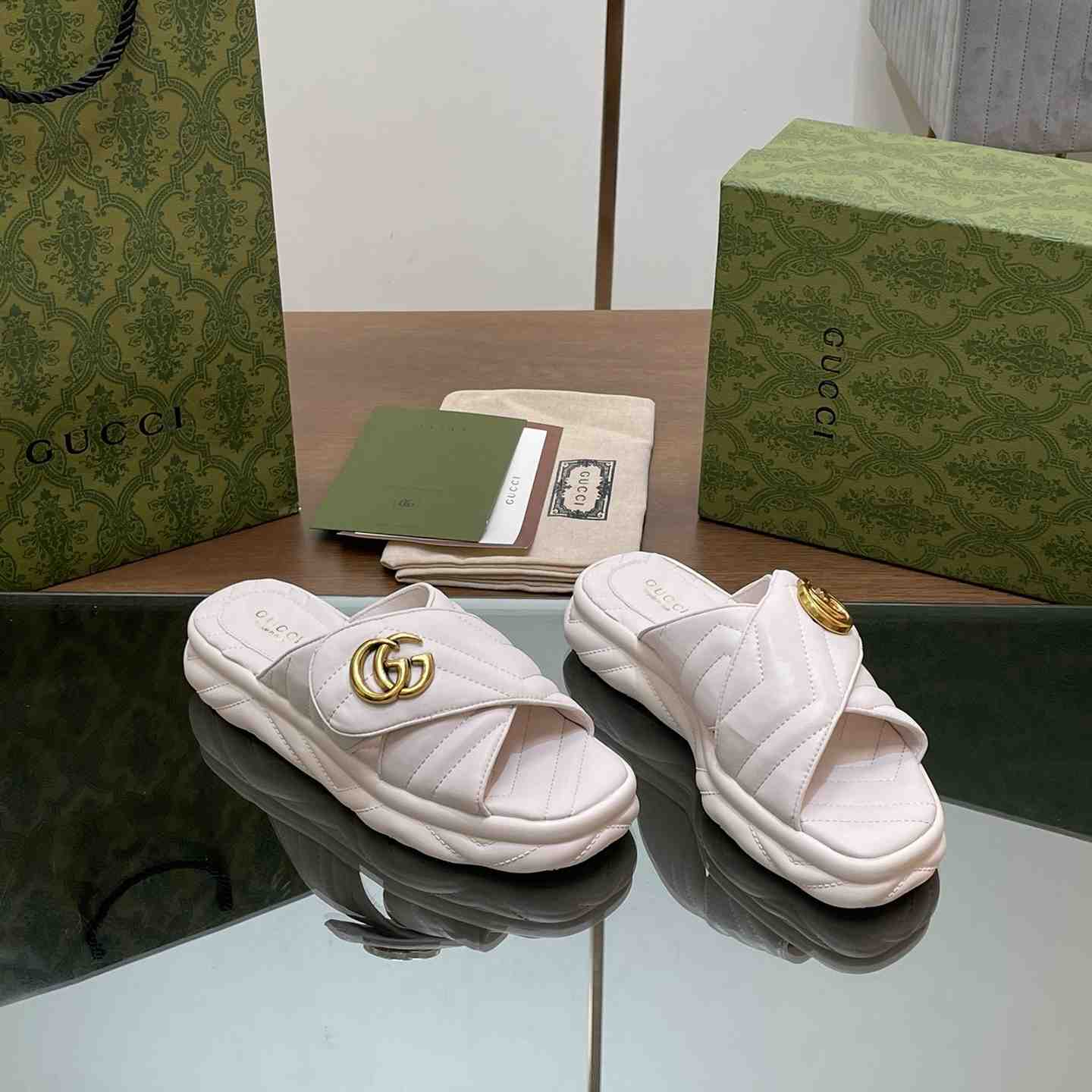 Gucci Women's Double G Slide Sandal - DopestKickz