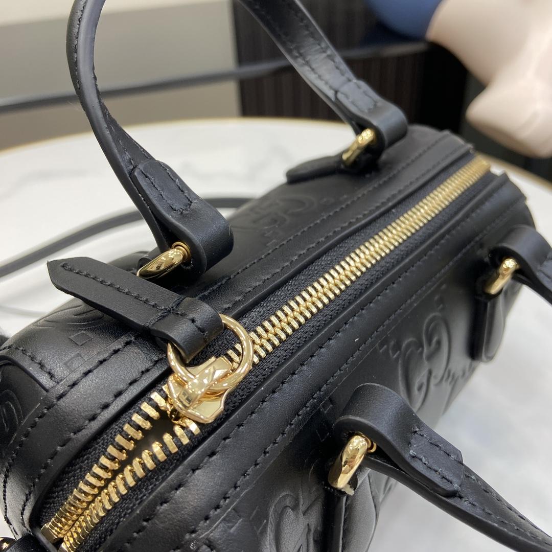 Gucci GG Super Mini Top Handle Bag - DopestKickz