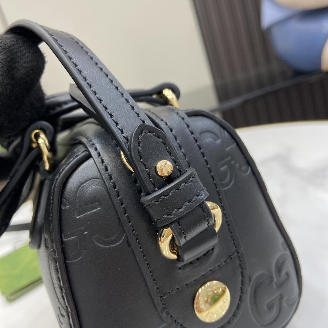 Gucci GG Super Mini Top Handle Bag - DopestKickz