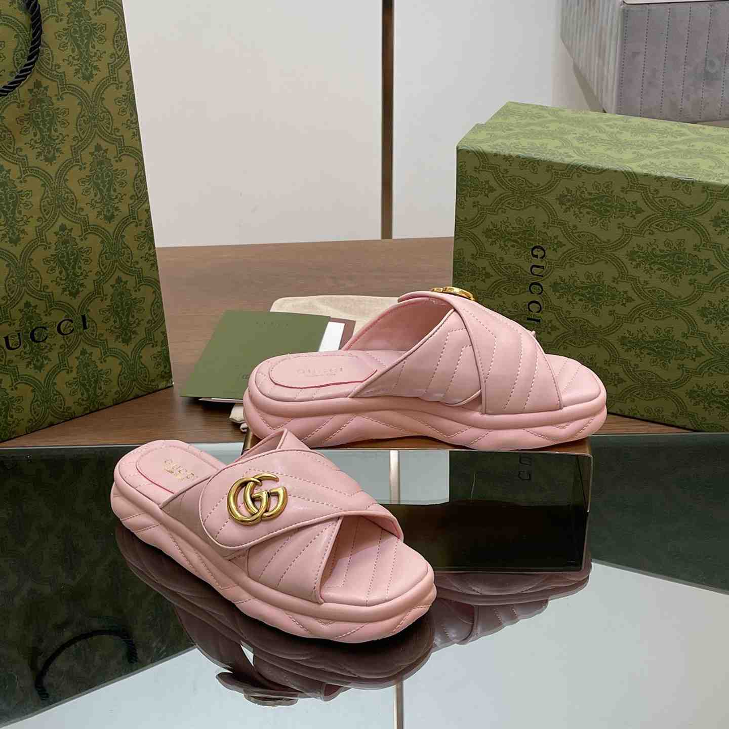 Gucci Women's Double G Slide Sandal - DopestKickz