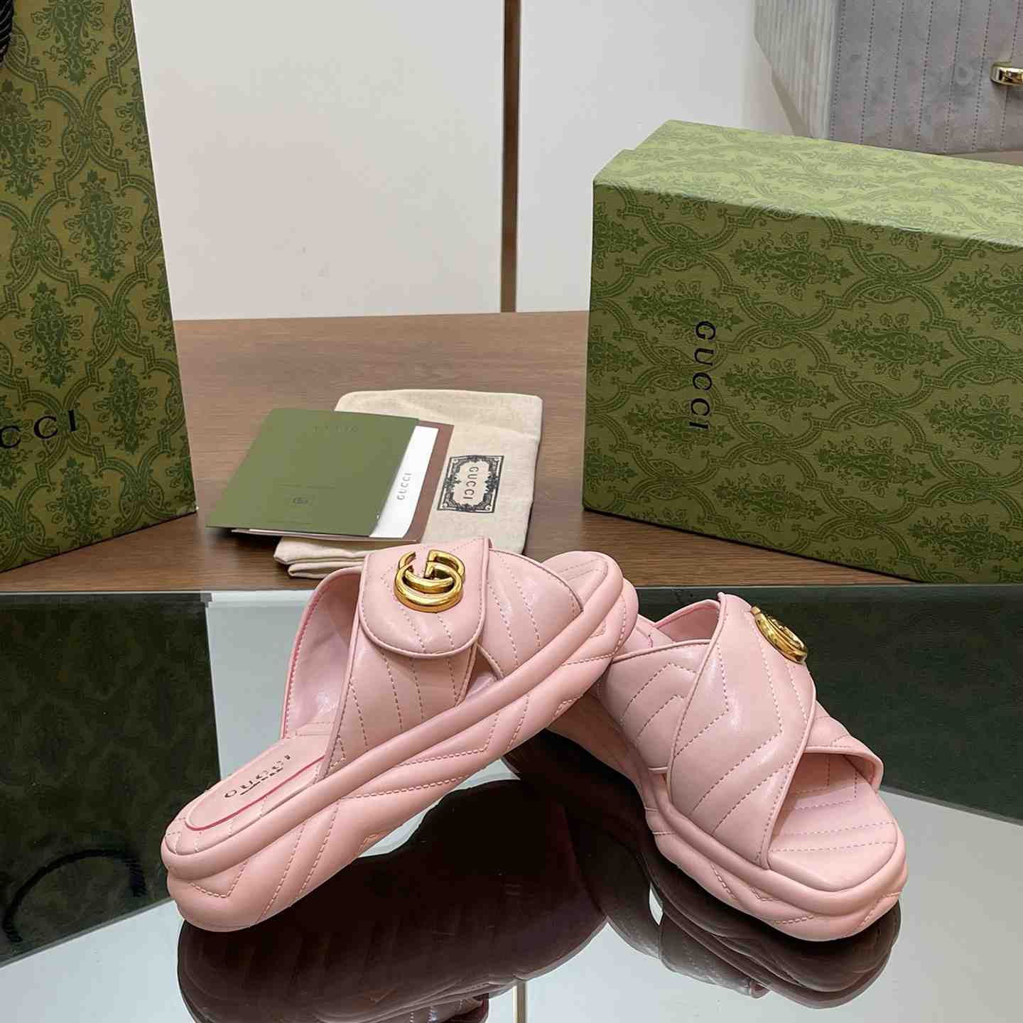 Gucci Women's Double G Slide Sandal - DopestKickz