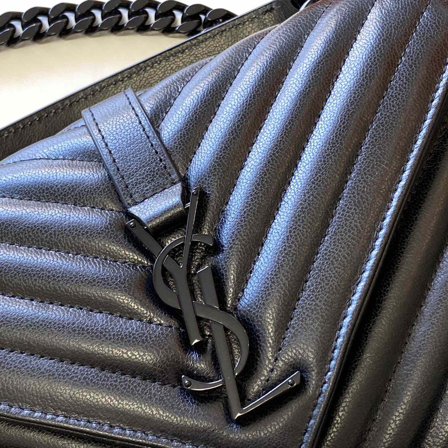 Saint Laurent Leather Shoulder Bag Black  (24x17x6.5cm) - DopestKickz