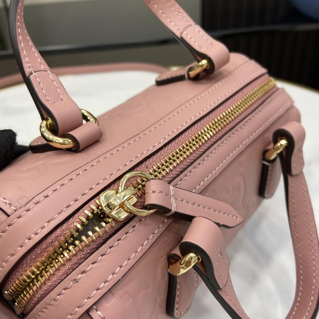 Gucci GG Super Mini Top Handle Bag - DopestKickz