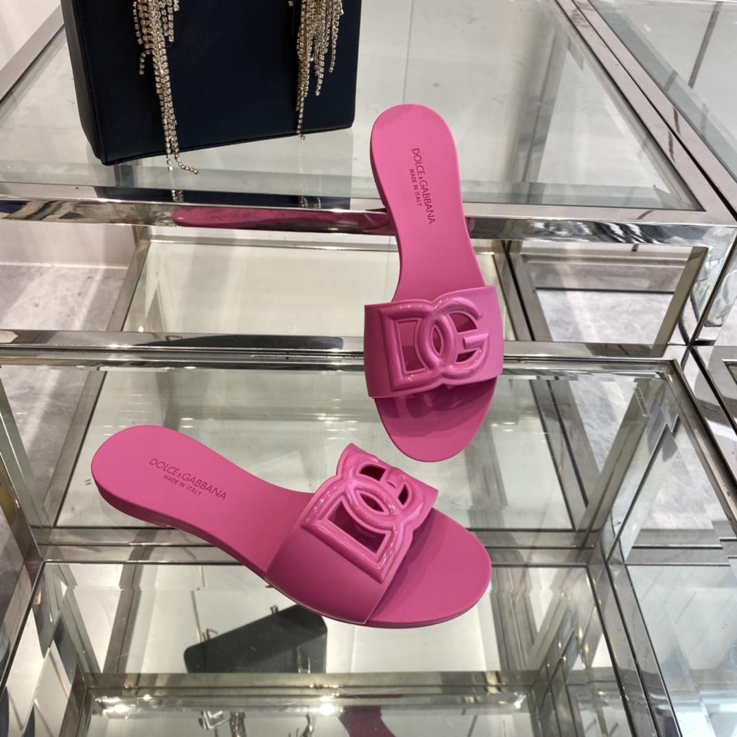 Dolce & Gabbana Rubber Beachwear Sliders - DopestKickz