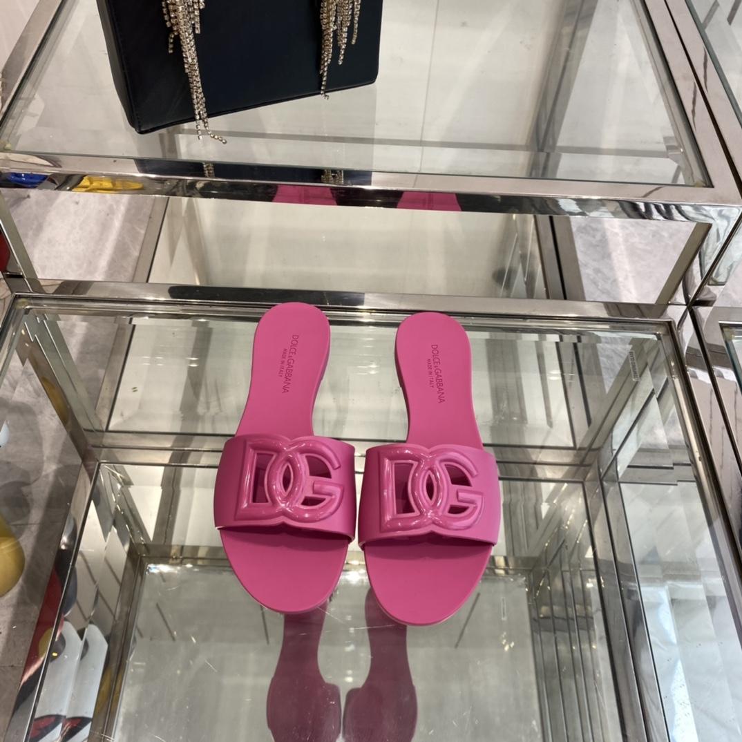 Dolce & Gabbana Rubber Beachwear Sliders - DopestKickz