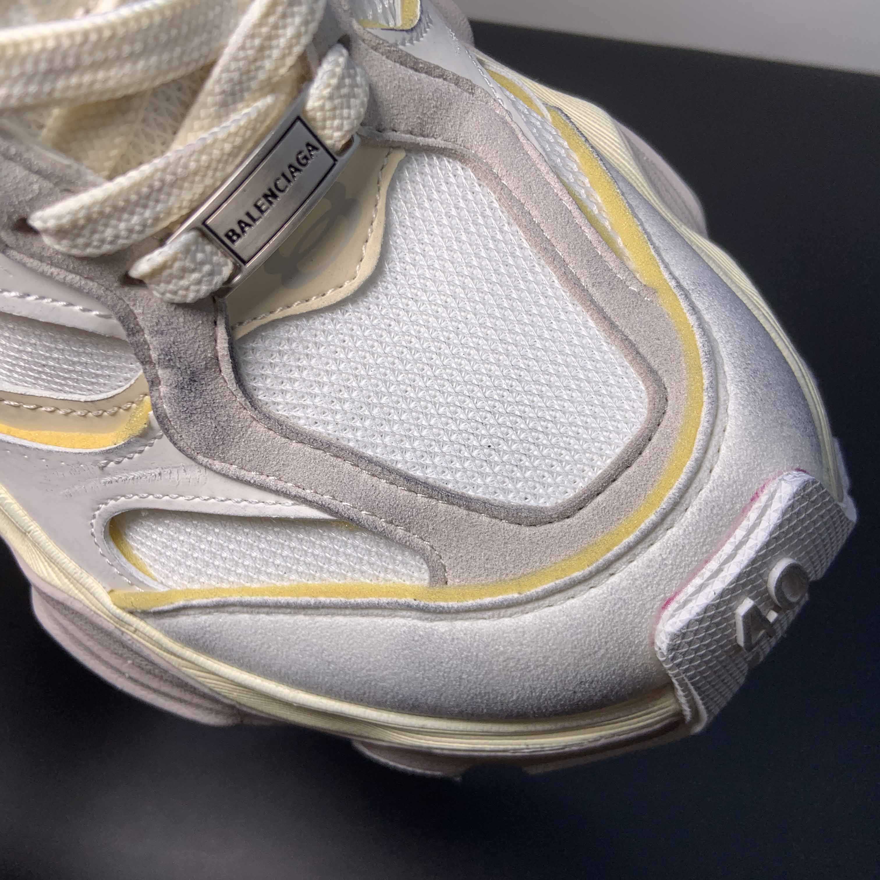 Balenciaga Cargo Sneaker - DopestKickz