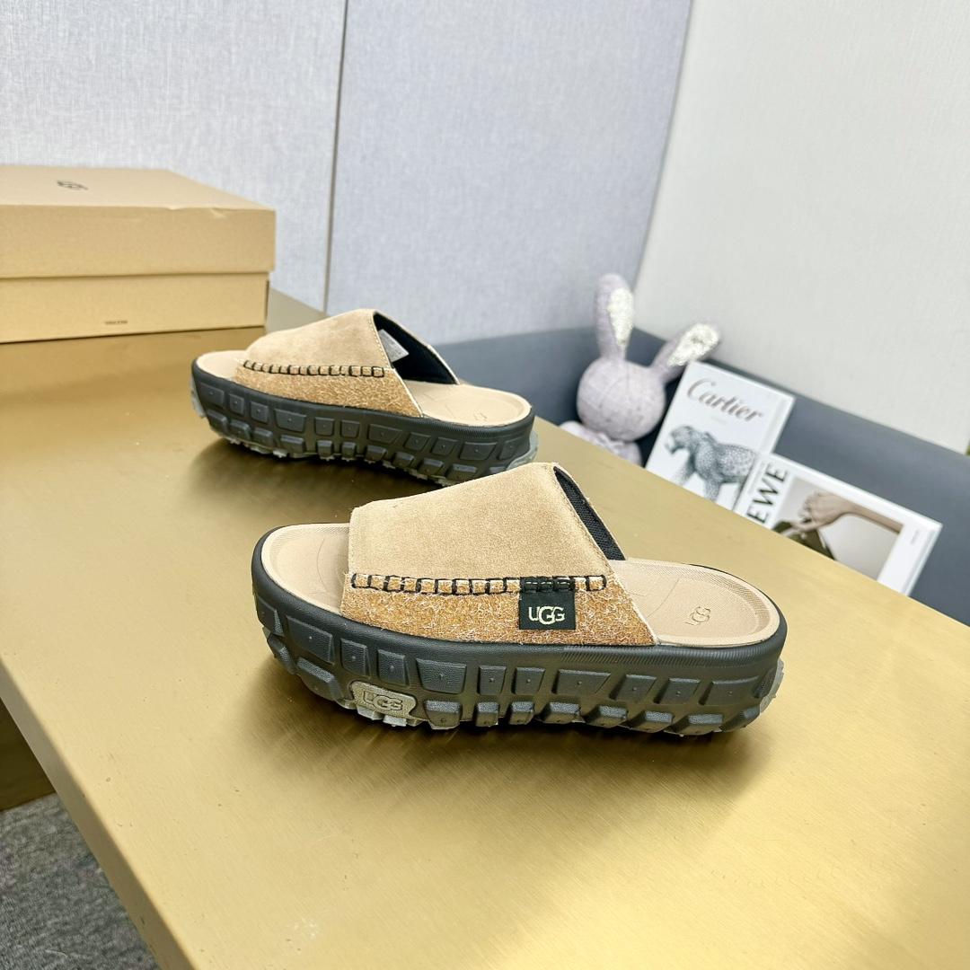 Ugg All Gender Venture Daze Slide - DopestKickz