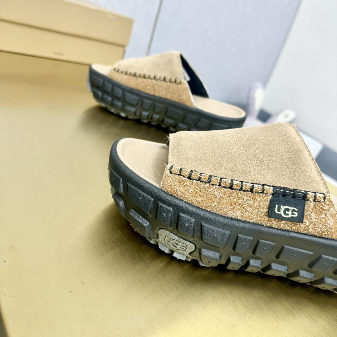 Ugg All Gender Venture Daze Slide - DopestKickz
