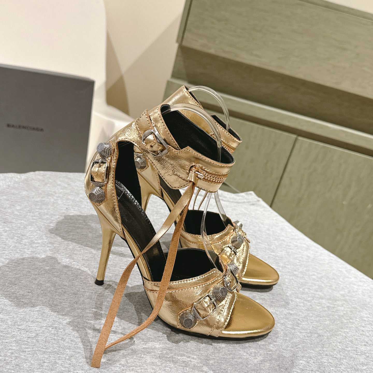 Balenciaga Cagole 110mm Metallic-finish Sandals - DopestKickz