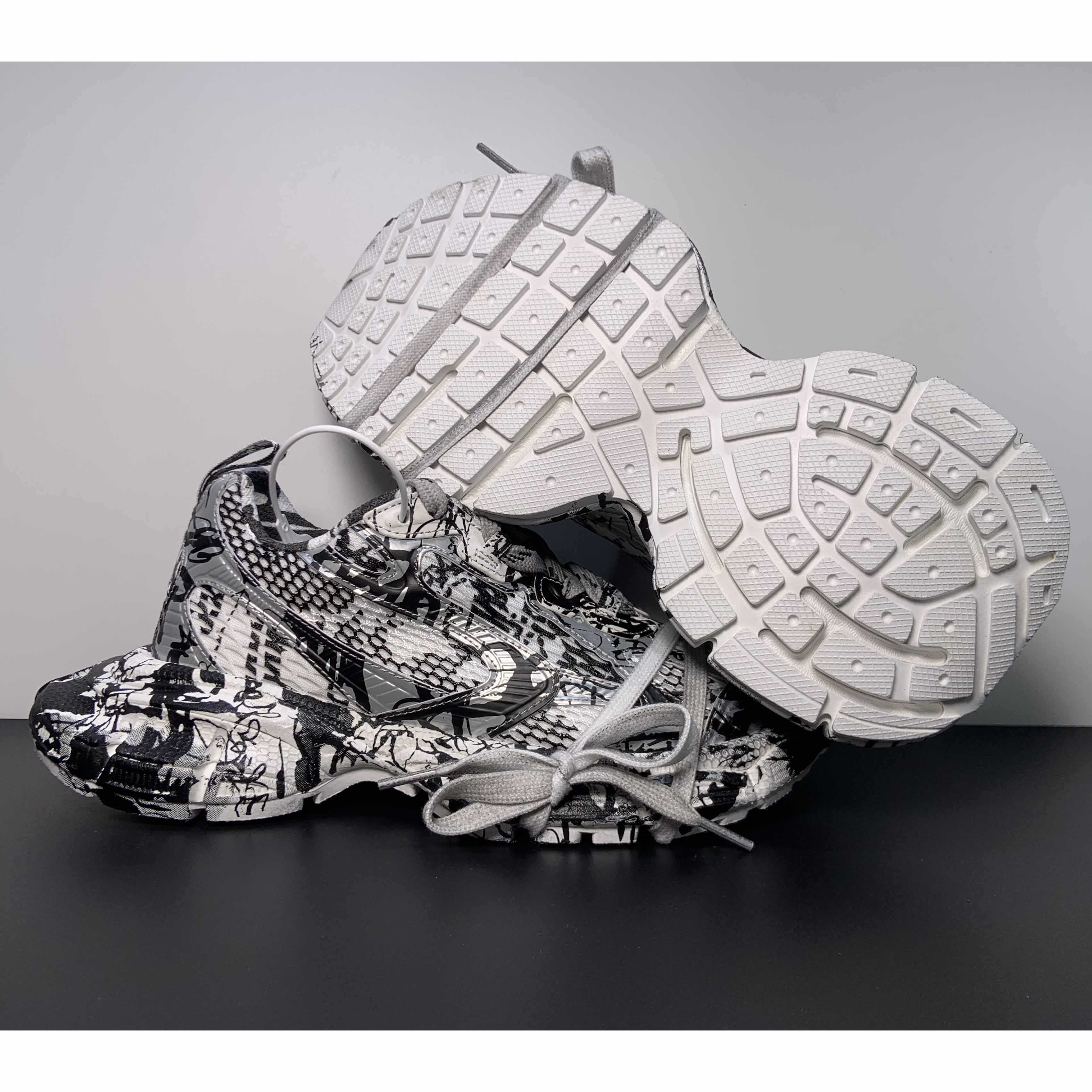 Balenciaga 3XL Extreme Graffiti Sneaker In White And Black  - DopestKickz
