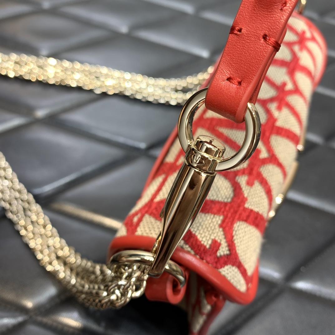 Valenti  VLogo Plaque Foldover Top Shoulder Bag  ( 20-11-5cm) - DopestKickz