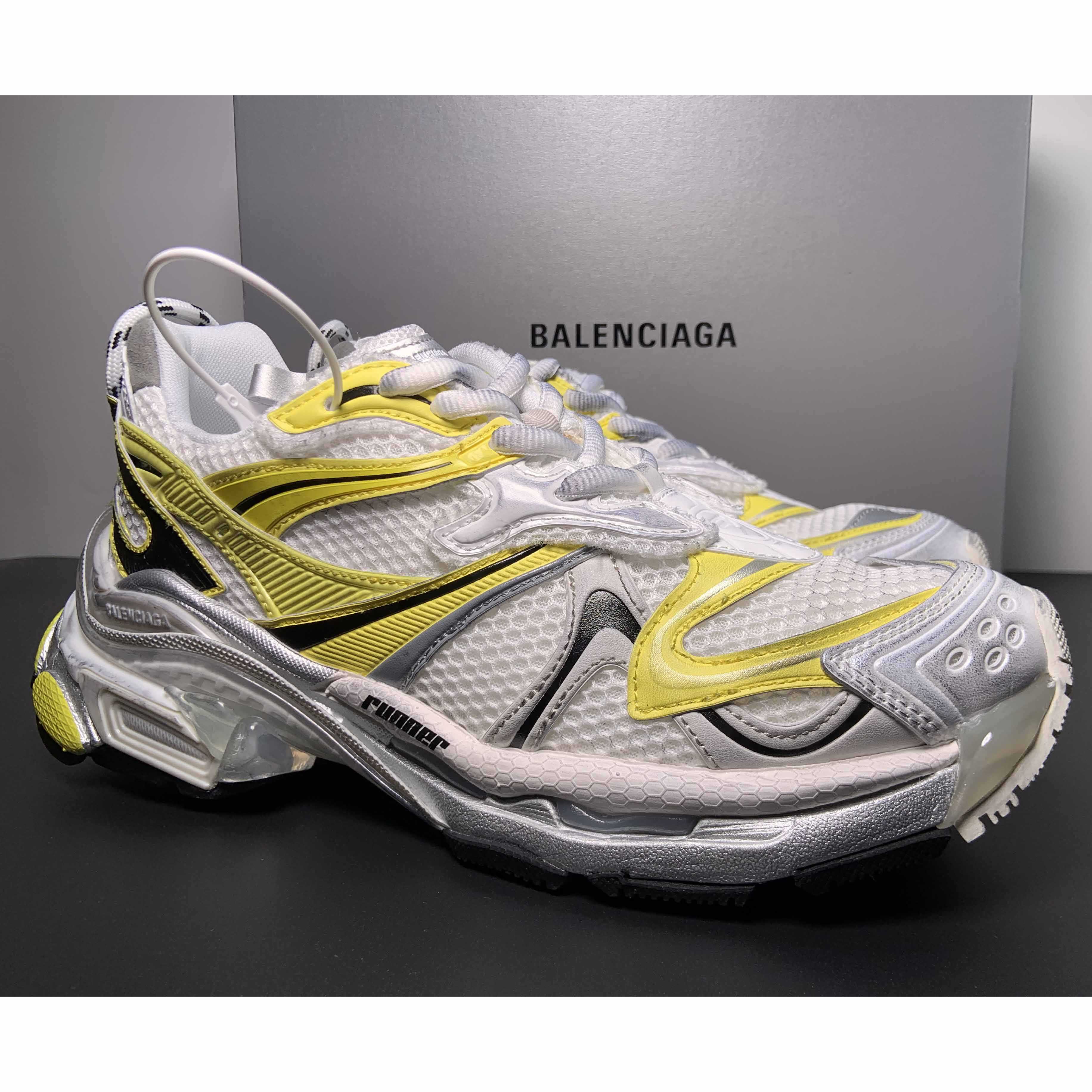 Balenciaga Runner 2.0 Sneaker - DopestKickz