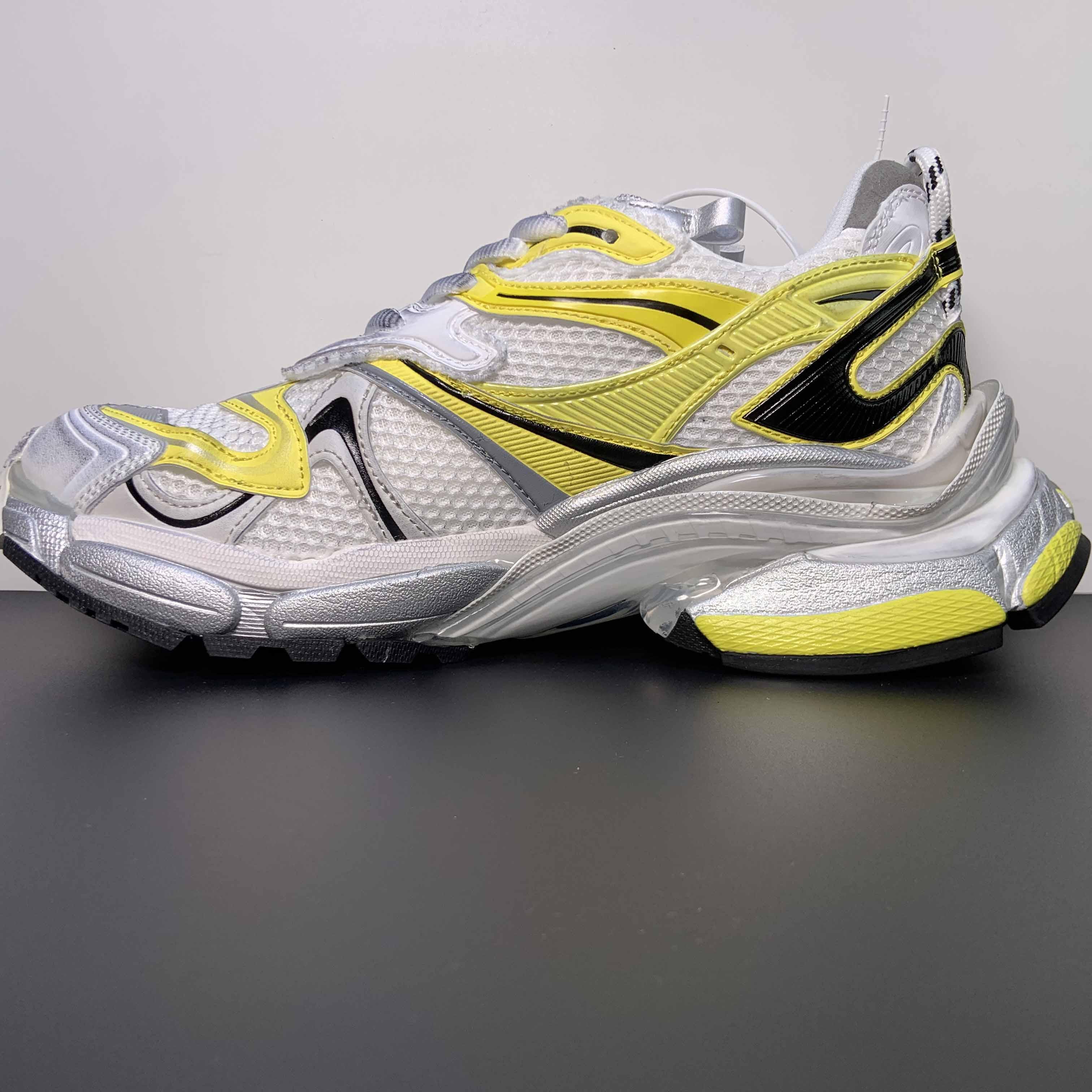 Balenciaga Runner 2.0 Sneaker - DopestKickz