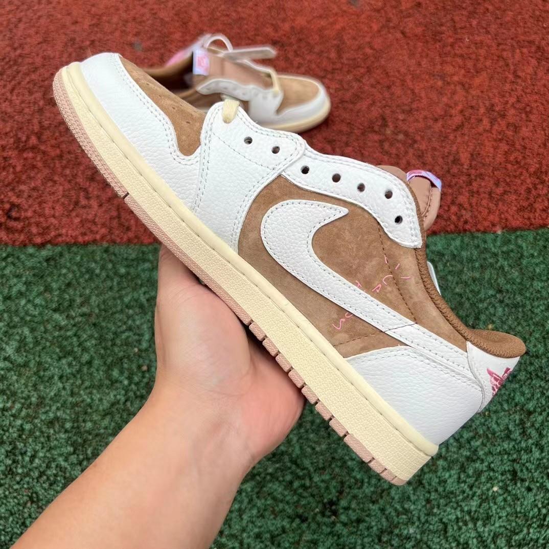 Travis Scott x Air Jordan 1 Low  Sneaker    DM7886-106 - DopestKickz