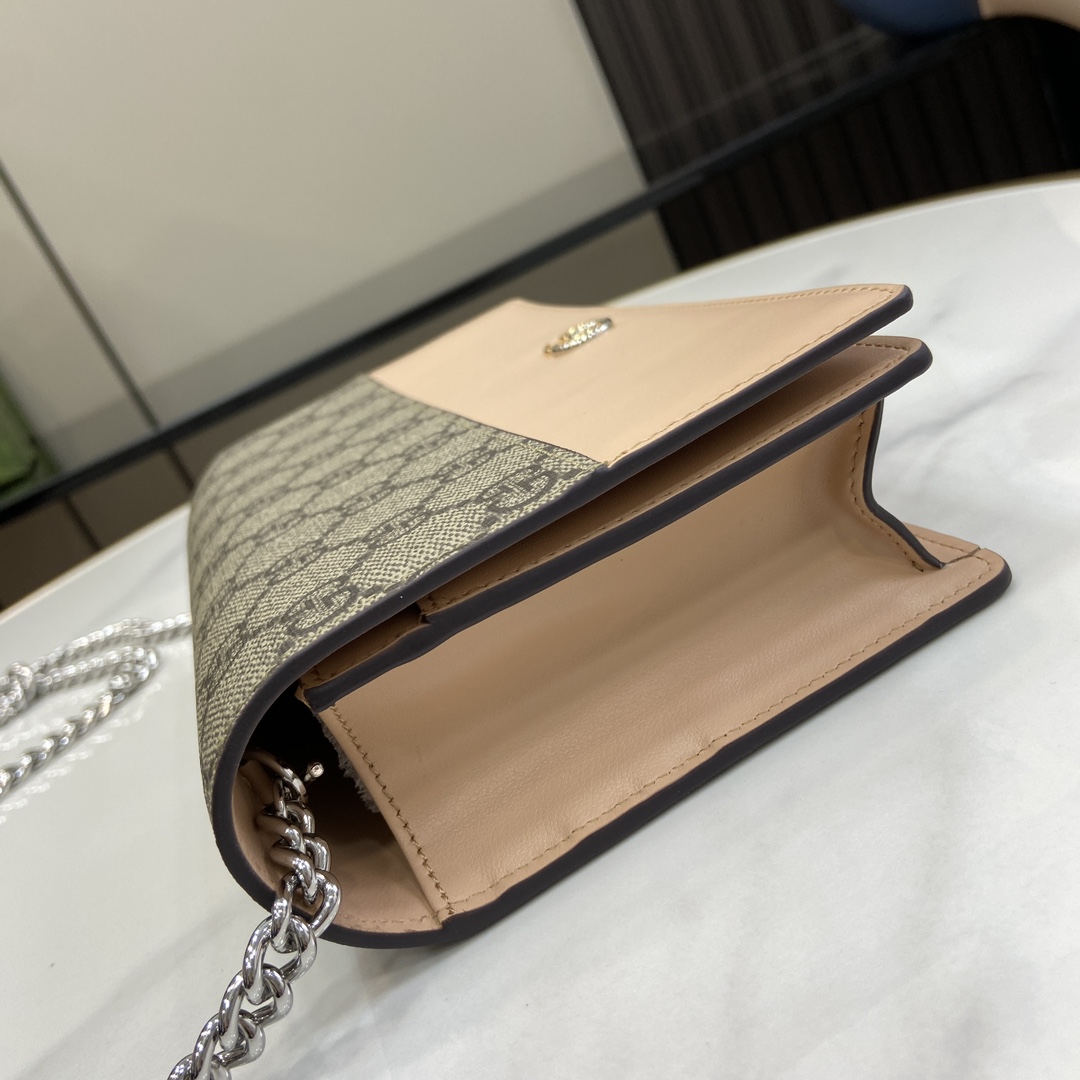 Gucci GG Marmont Chain Wallet - DopestKickz