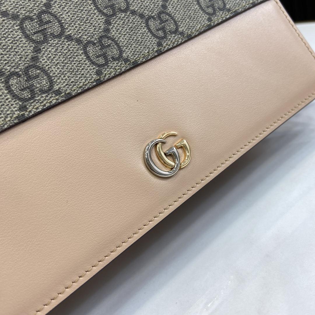 Gucci GG Marmont Chain Wallet - DopestKickz