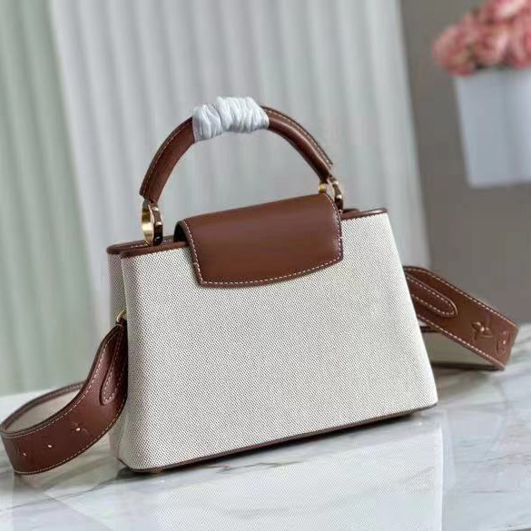 Louis Vuitton Capucines Handbag  (21 * 14 *8 cm) - DopestKickz