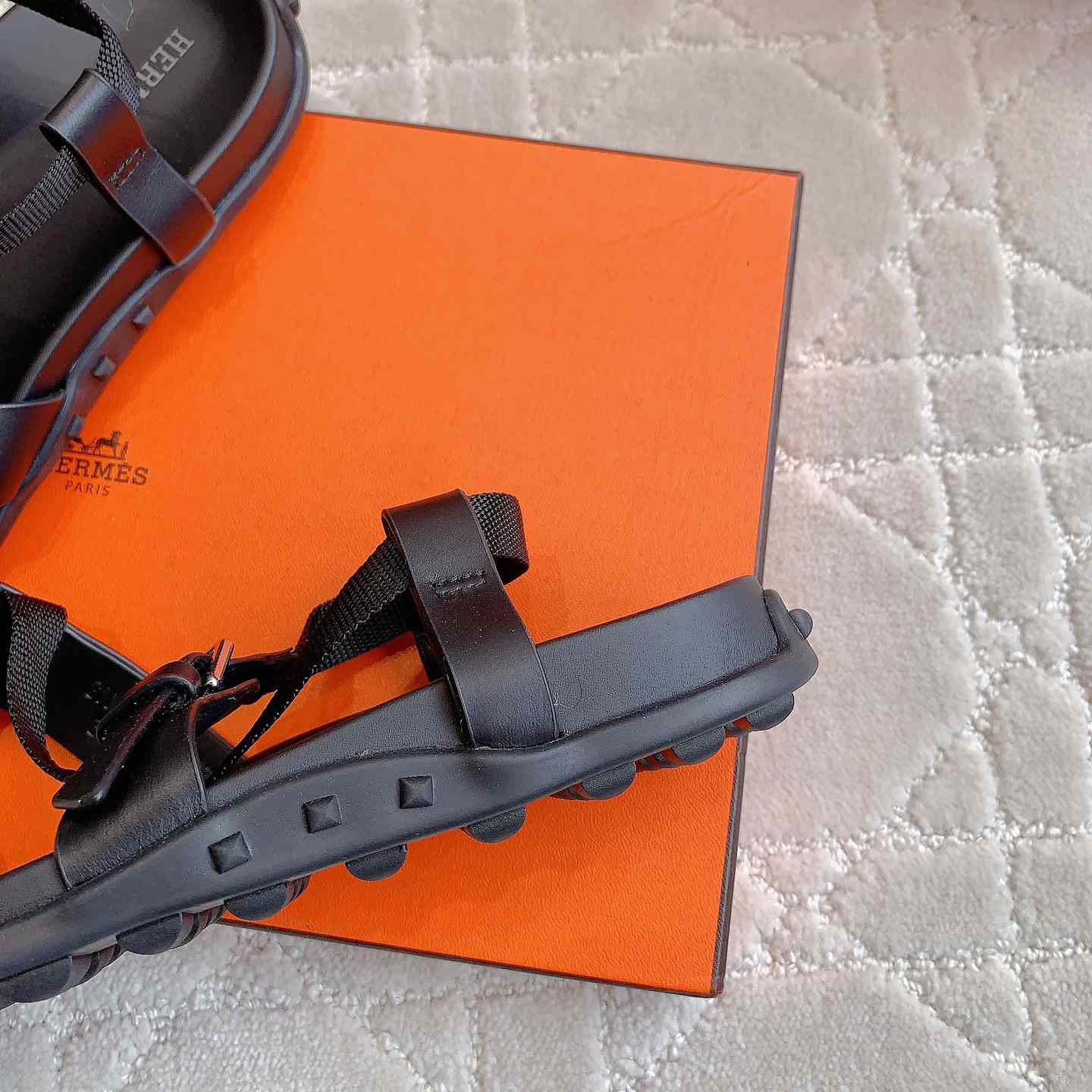 Hermes Inboard Sandal - DopestKickz