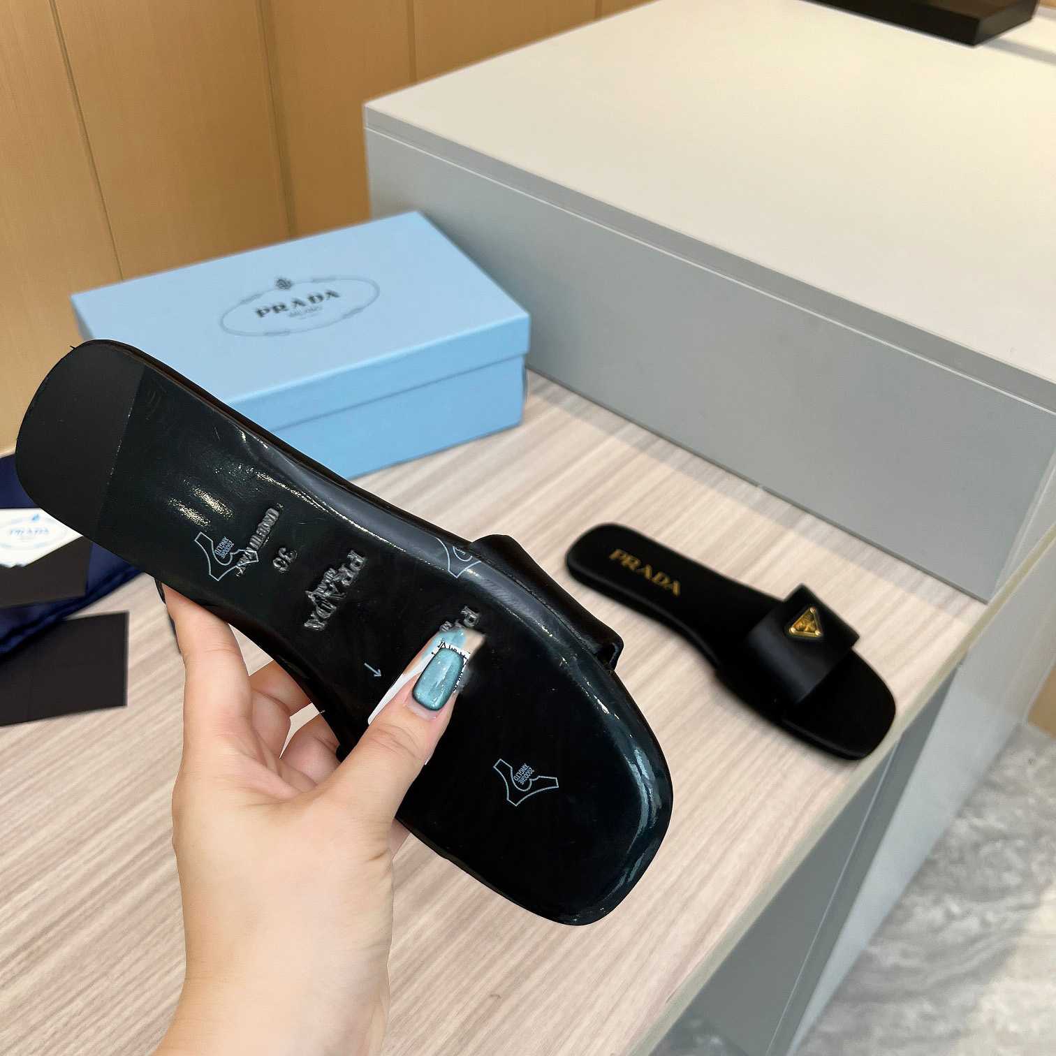 Prada Leather Slides - DopestKickz