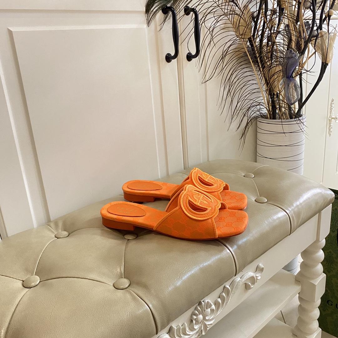 Gucci Women's Interlocking G Slide Sandal - DopestKickz