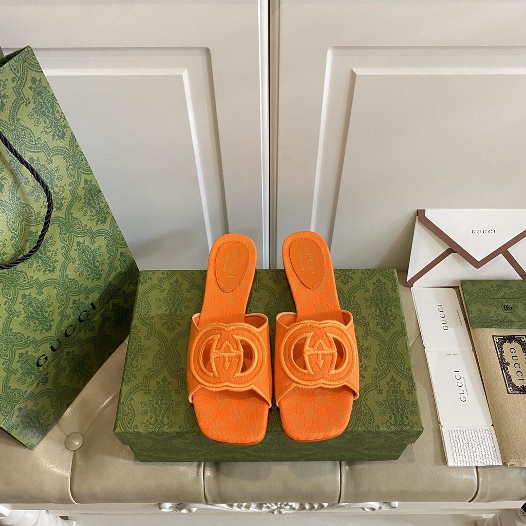 Gucci Women's Interlocking G Slide Sandal - DopestKickz