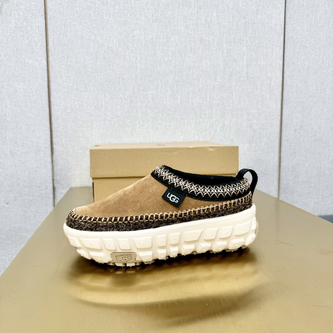 Ugg All Gender Venture Daze - DopestKickz