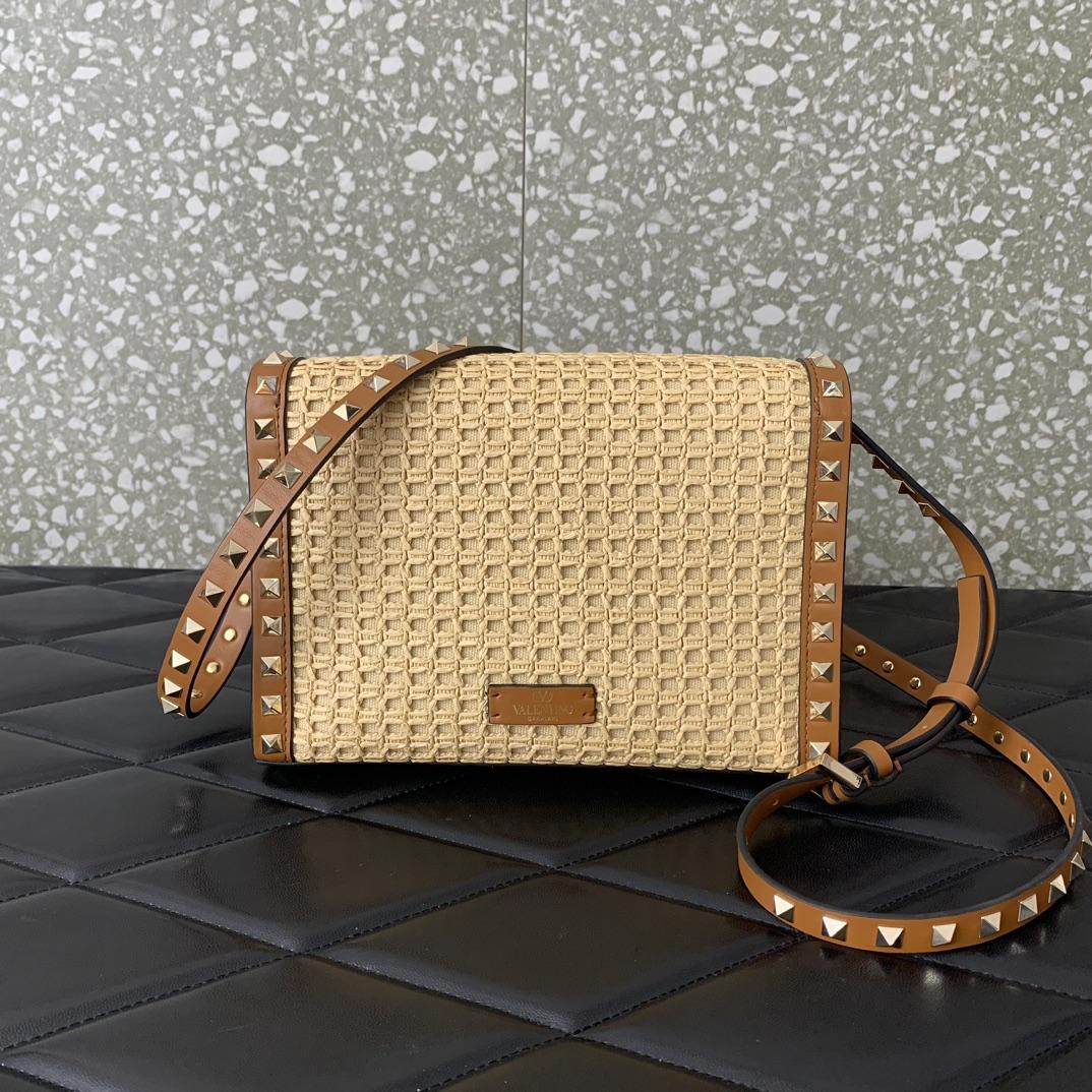Valenti Small Rockstud Shoulder Bag in Wove Raffia(22.5-15.5-6cm) - DopestKickz