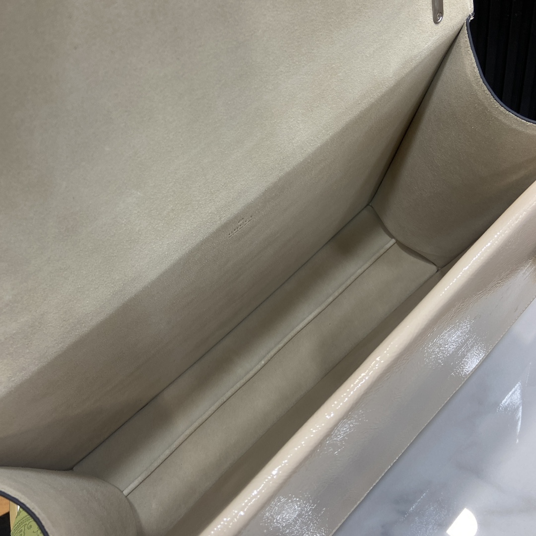 Gucci Dionysus Large Shoulder Bag - DopestKickz