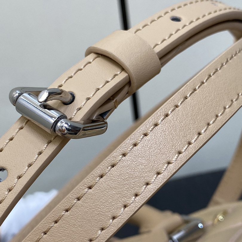 Louis Vuitton Alma BB    M24153 - DopestKickz