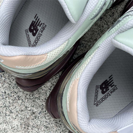 New Balance 9060 Sneakers      U9060FOC  - DopestKickz