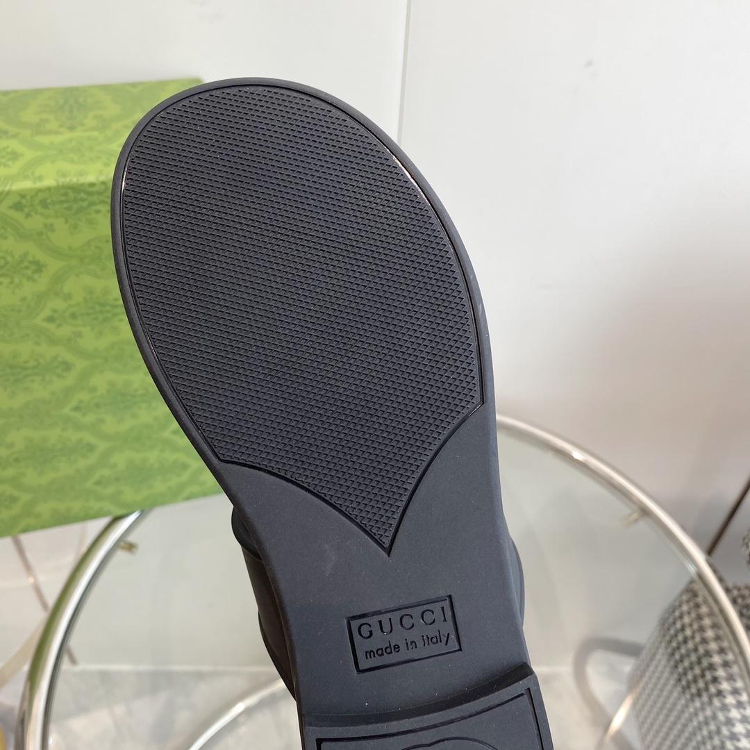 Gucci Women's Thong Sandal With Horsebit  - DopestKickz