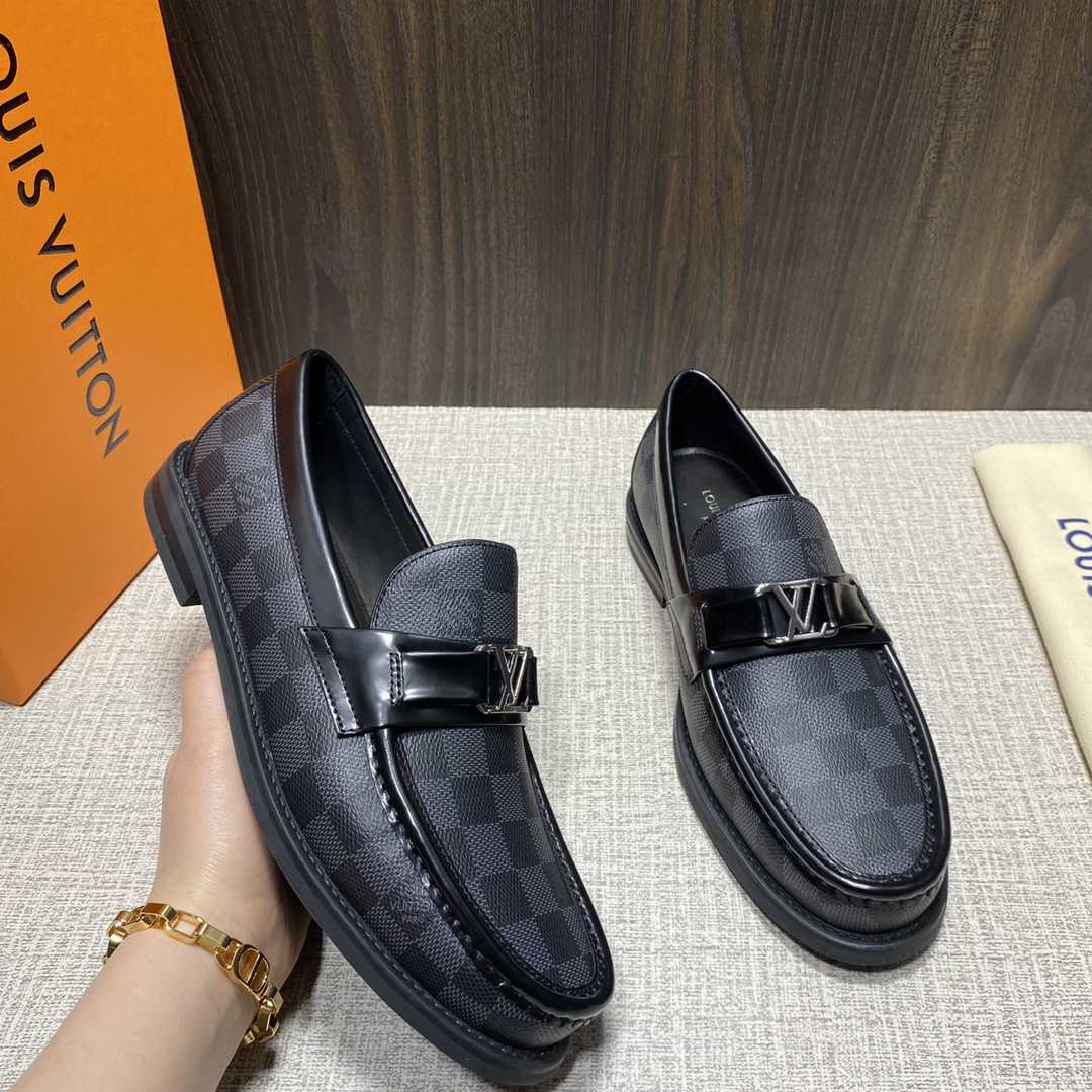 Louis Vuitton Hockenheim Moccasin - DopestKickz