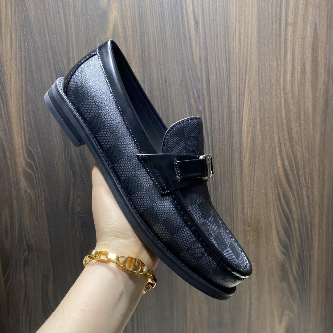 Louis Vuitton Hockenheim Moccasin - DopestKickz