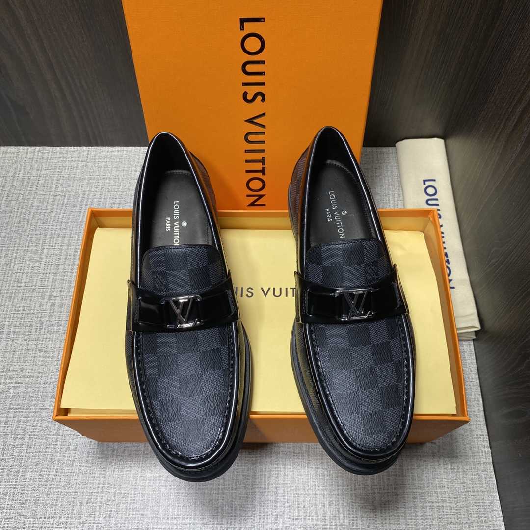 Louis Vuitton Hockenheim Moccasin - DopestKickz