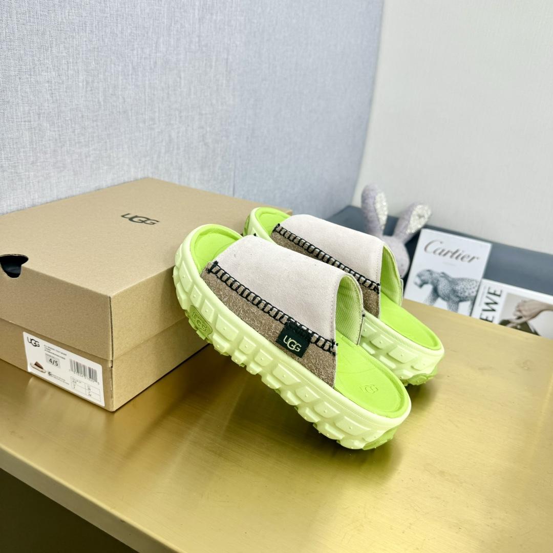 Ugg All Gender Venture Daze Slide - DopestKickz